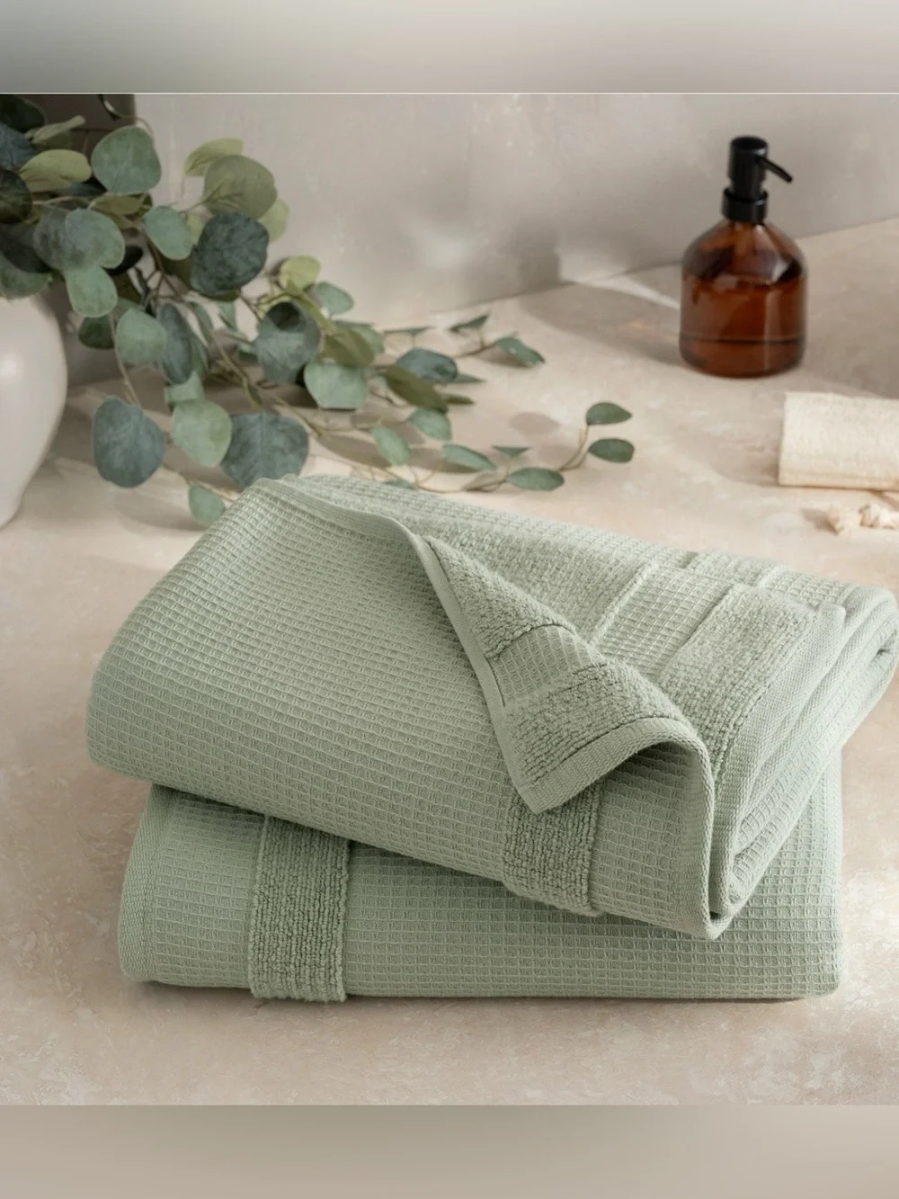 Waffle Weave Sage Bath Towel - Plush Cotton
